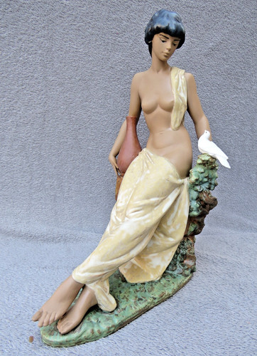 Large boxed vintage lladro - large,