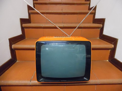 Televisore telefunken arancio - televisore,