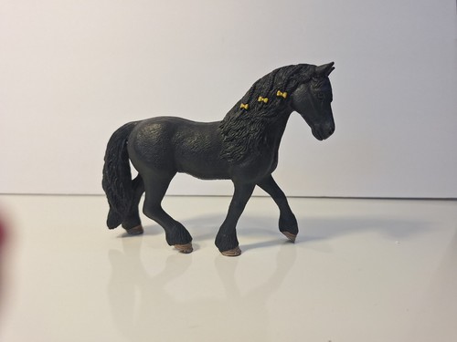 Schleich frisone mare frisone