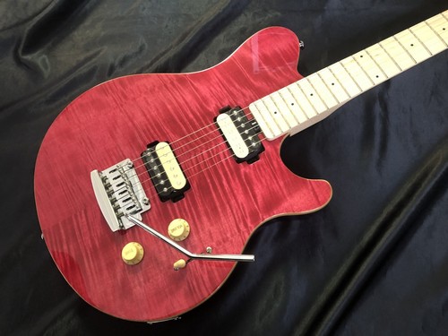 Nuova chitarra elettrica