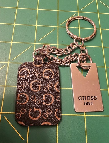Guess est 1981 - guess, portachiavi