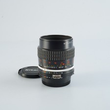 ECCELLENTE obiettivo