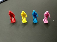 ESPLORATORE OMINO PERSONAGGIO L'ISOLA DI FUOCO MB RICAMBIO PAWN FIREBALL ISLAND