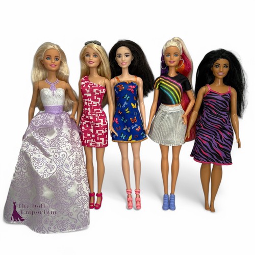 Pacchetto barbie abiti - barbie,