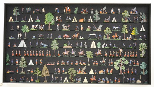 Figurine latta museo - in, ·