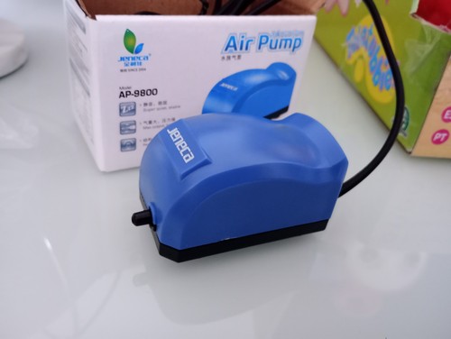 Pompa aria per acquario - pompa,