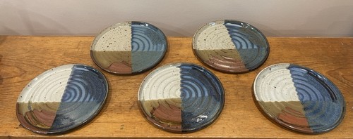 Cinque piatti ceramica - in,