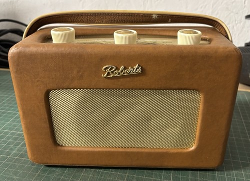 Roberts r200 transistor radio - roberts,