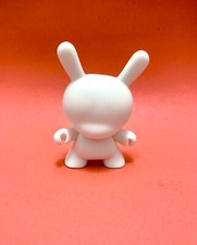 Kidrobot Dunny bianco vuoto
