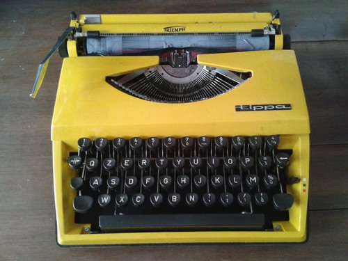 Macchina scrivere vintage - scrivere,