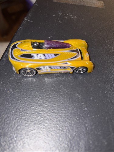 Hot wheels - hot,