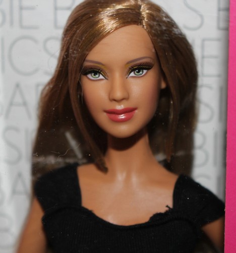 Barbie basics 2009 - barbie,