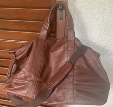 Borsa sport/viaggio ecopelle, tracolla/manici a mano. Uomo/Donna. Seminuova.