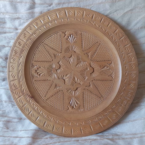 Piatto legno intarsiato - di,