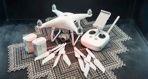 Dji phantom pro - dji,