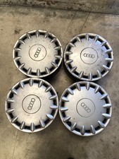 4 cerchi in ferro audi Originali da 15 et 45 Con Borchie