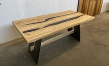 Tavolo in Ulivo E Resina