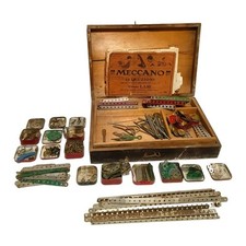 MECCANO VINTAGE anni 40 antica scatola legno con più di 200 pezzi costruzioni D1