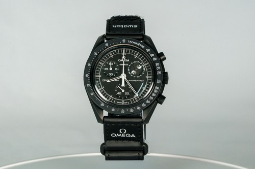 Swatch omega snoopy moonswatch - swatch,
