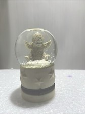 Angelo In Palla Di Neve