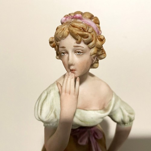 Statuina dama porcellana b - dama, in