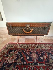 Authentic Vintage Louis
