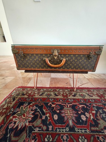 Authentic vintage louis - authentic,