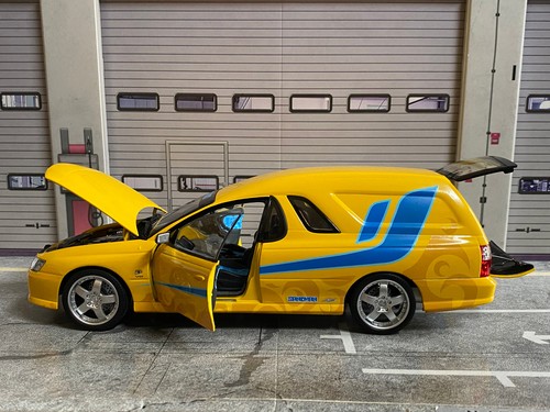 Holden custom sandman - holden,