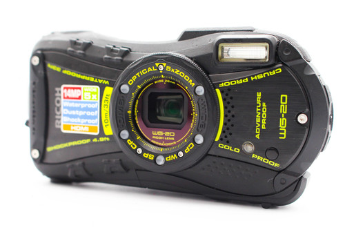 Fotocamera digitale compatta