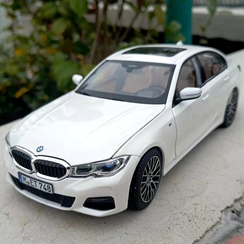 Modellino auto bmw 330i - modellino,