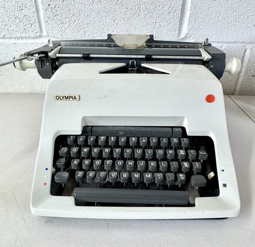 Olympia sg3 manual typewriter - olympia,