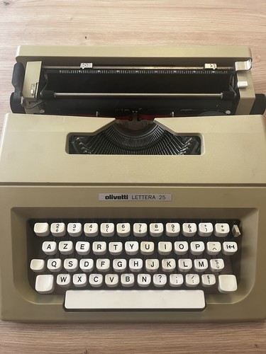 Near mint olivetti - olivetti, 25