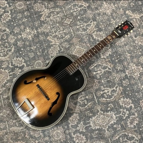 Chitarra acustica vintage