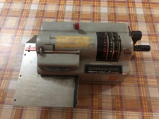 MACCHINA AFFRANCATRICE POSTALE