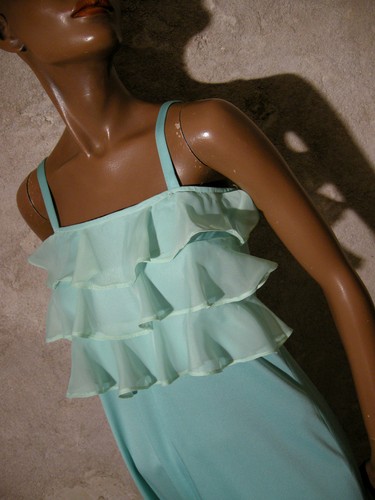 Chic vintage robe 1970 - chic,