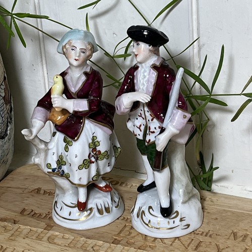 Coppia piccole statuine - di,