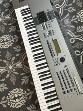 Yamaha Motif7 76-key Music