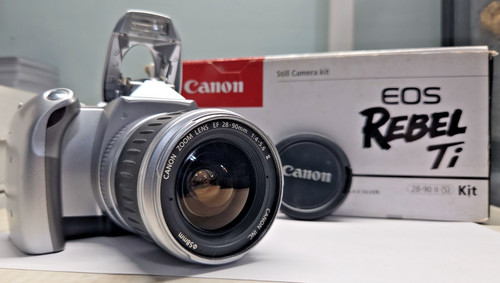Canon eos rebel 300 - /,