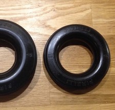 1 Pneu avant pour voiture Toschi Ferrari 500 Monoplace 1/6éme à caoutchouc