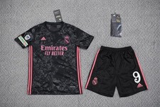 Completo Real Madrid Mbappè 9