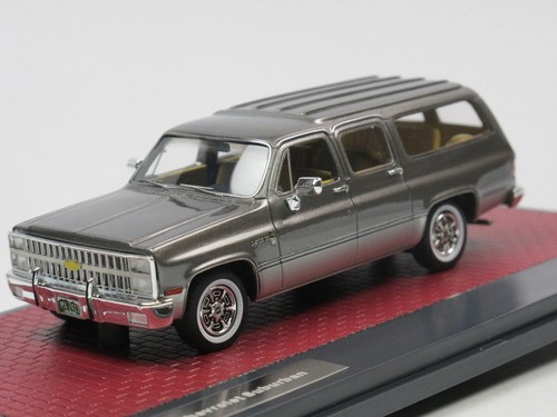 Chevrolet suburban grigio - chevrolet,