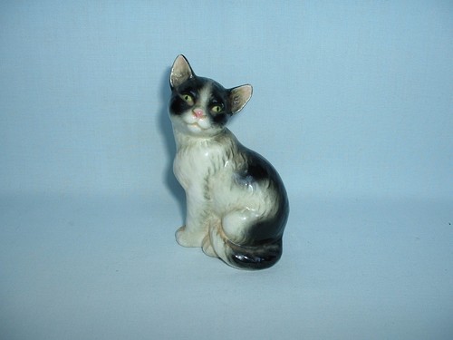 Goebel vintage 1967 porcelain - goebel,