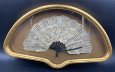 QUADRO VENTAGLIERà CON VENTAGLIO SPIGHETTA CORNICE LEGNO D'ORATO
