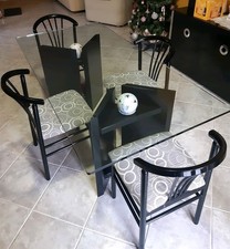 Tavolo In Cristallo Con 4 Sedie