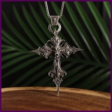 Collana con ciondolo croce