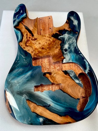Corpo basso resin river - corpo,