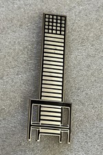 Spilla smaltata sedia vintage