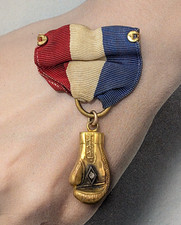 Guanti d'oro antichi vintage