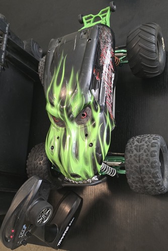 Monster truck traxxas stampede - monster,