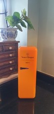 Veuve clicquot champagne - veuve,
